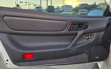 Dodge-stealth-rt-hatchback-2d-1995-white-2