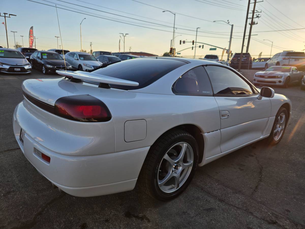 Dodge-stealth-rt-hatchback-2d-1995-white-3