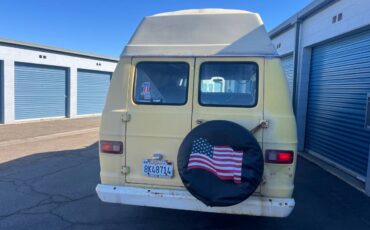 Dodge-tradesman-1974-yellow-5
