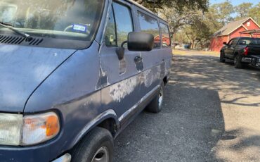 Dodge-van-1996-blue-10