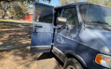 Dodge-van-1996-blue-12