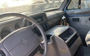 Dodge-van-1996-blue-13