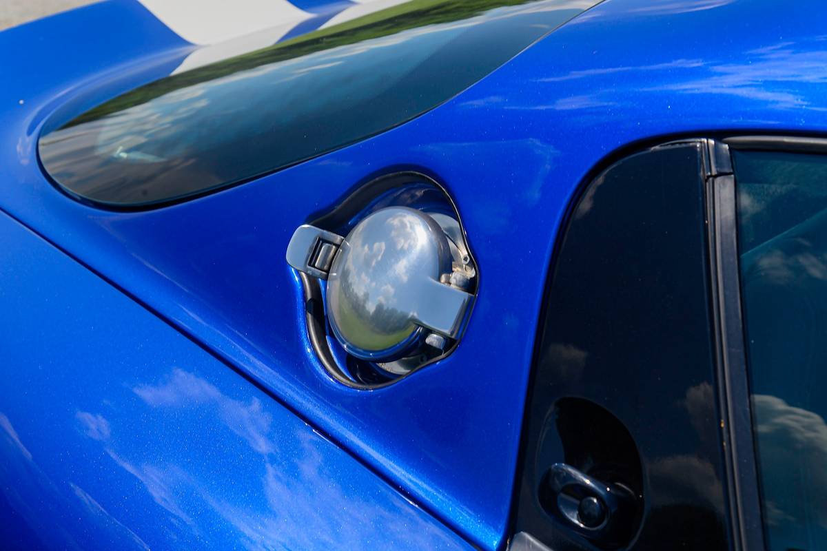 Dodge-viper-gts-1996-10