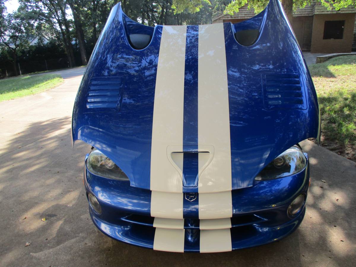 Dodge-viper-gts-1996-10