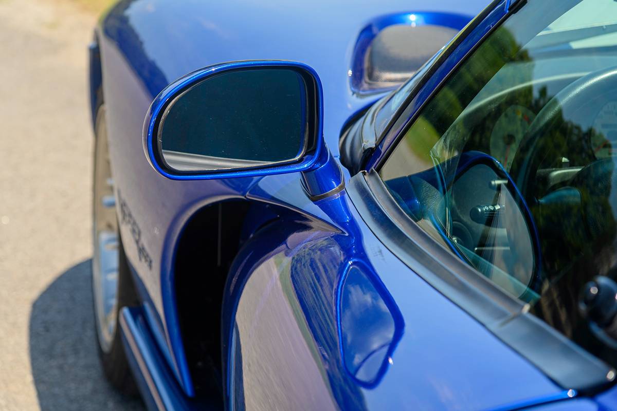 Dodge-viper-gts-1996-11
