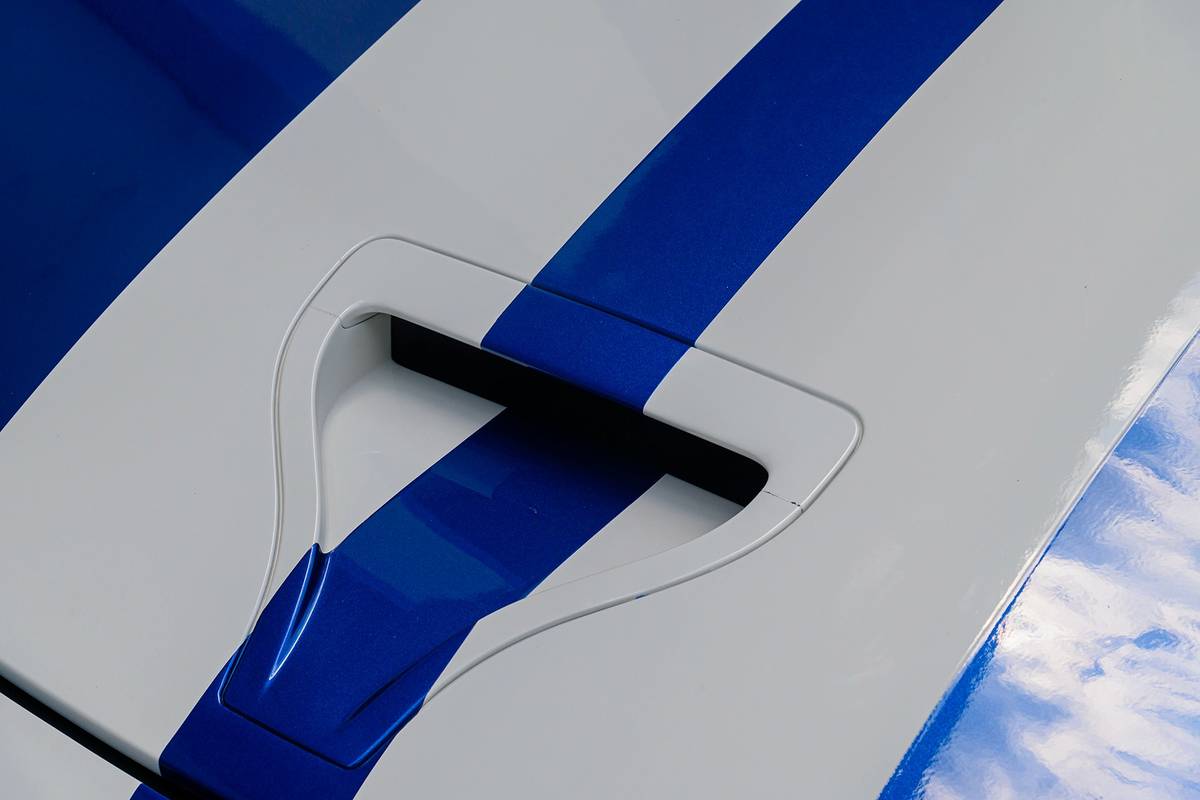 Dodge-viper-gts-1996-17