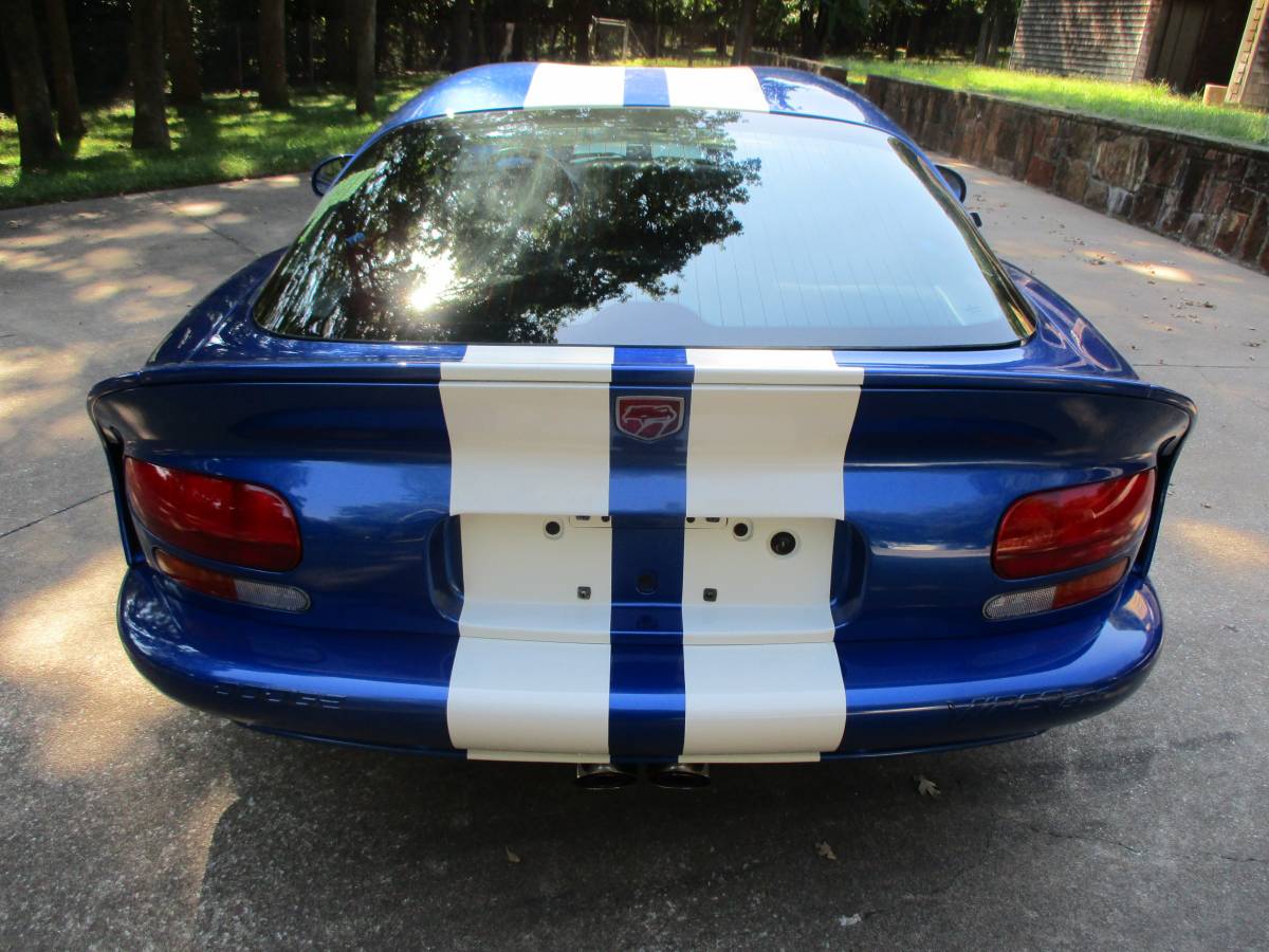 Dodge-viper-gts-1996-18