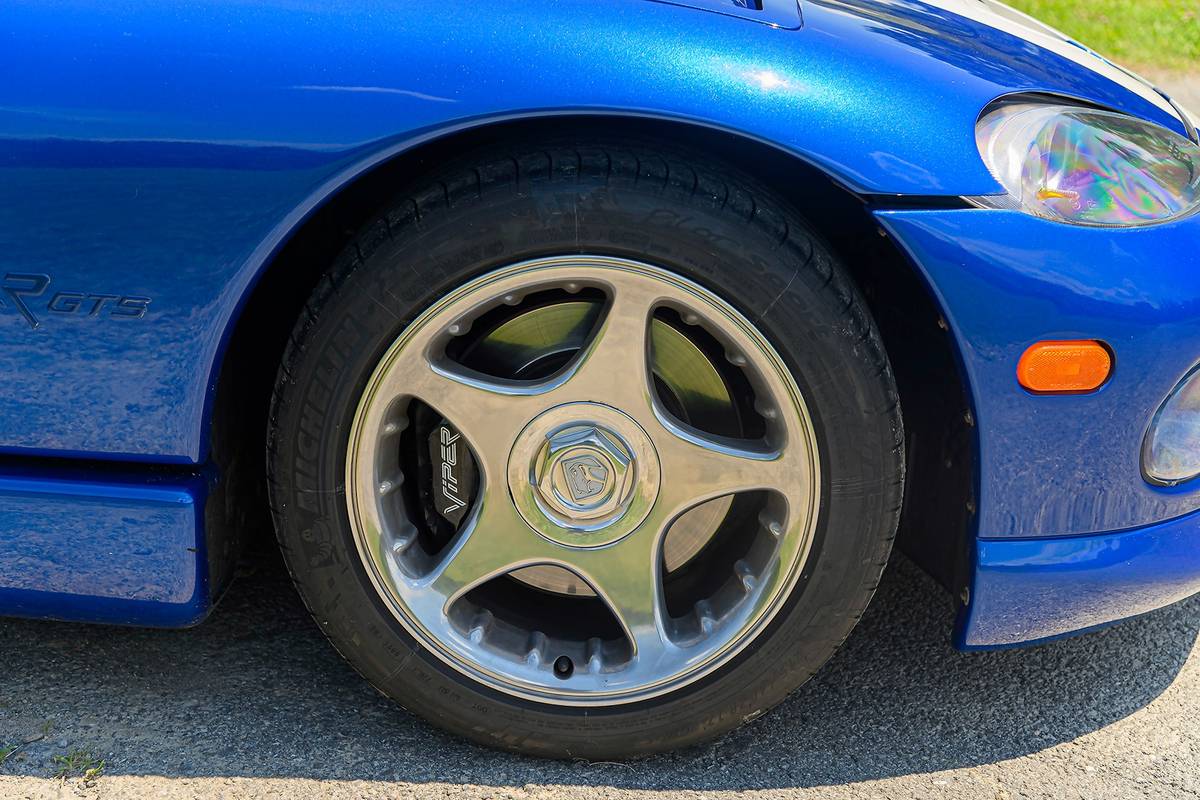 Dodge-viper-gts-1996-4