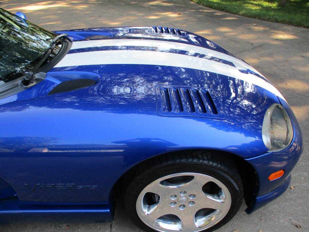 Dodge-viper-gts-1996-47