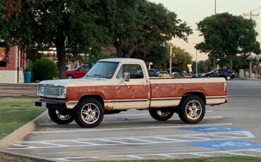 Dodge-w-150-1977