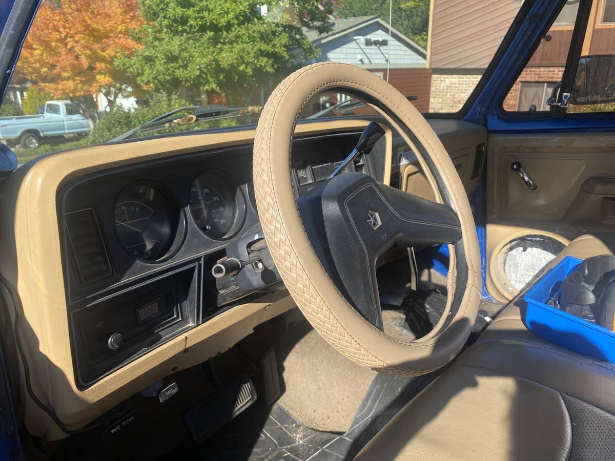 Dodge-w-series-power-150-job-rated-1988-blue-4