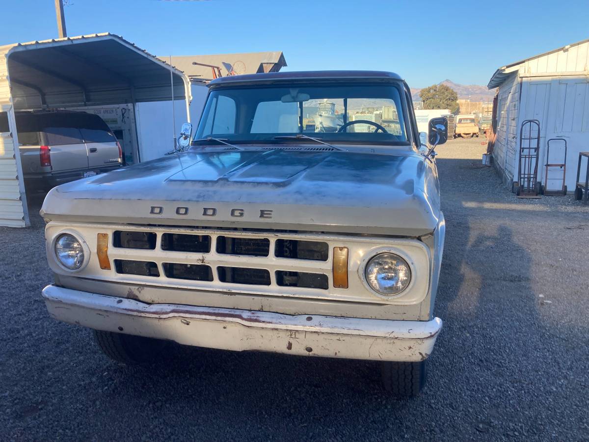 Dodge-w100-1969-grey-7