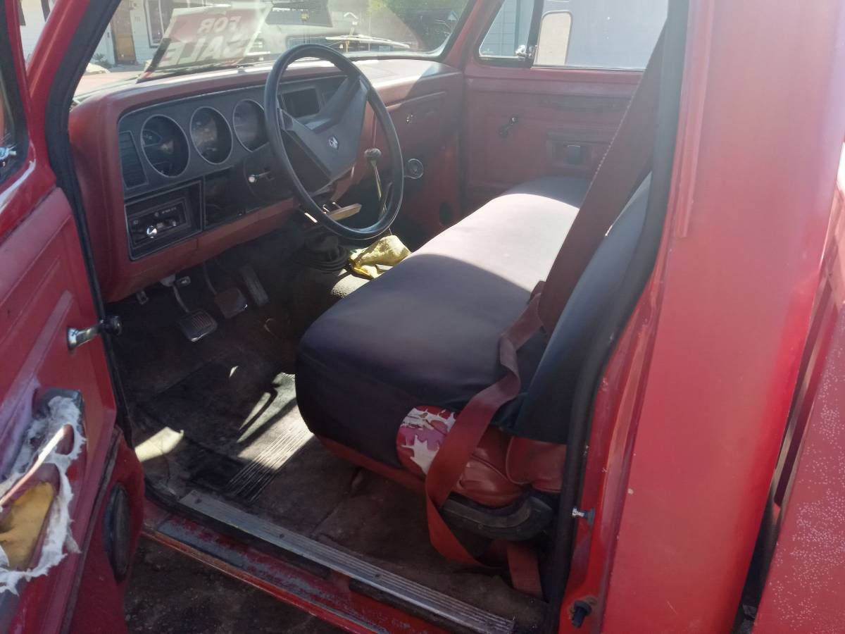 Dodge-w150-4x4-1986-red-1