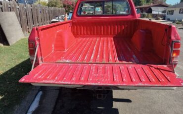 Dodge-w150-4x4-1986-red-2