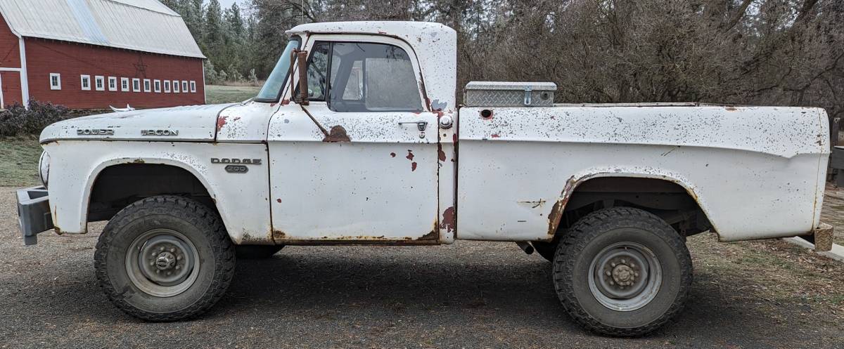 Dodge-w200-1966-white