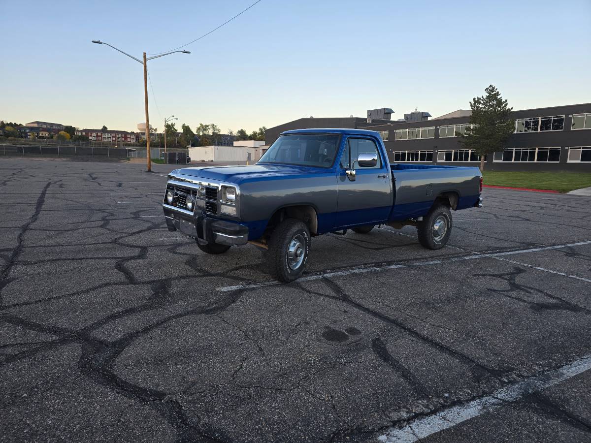 Dodge-w250-diesel-1993-blue-2