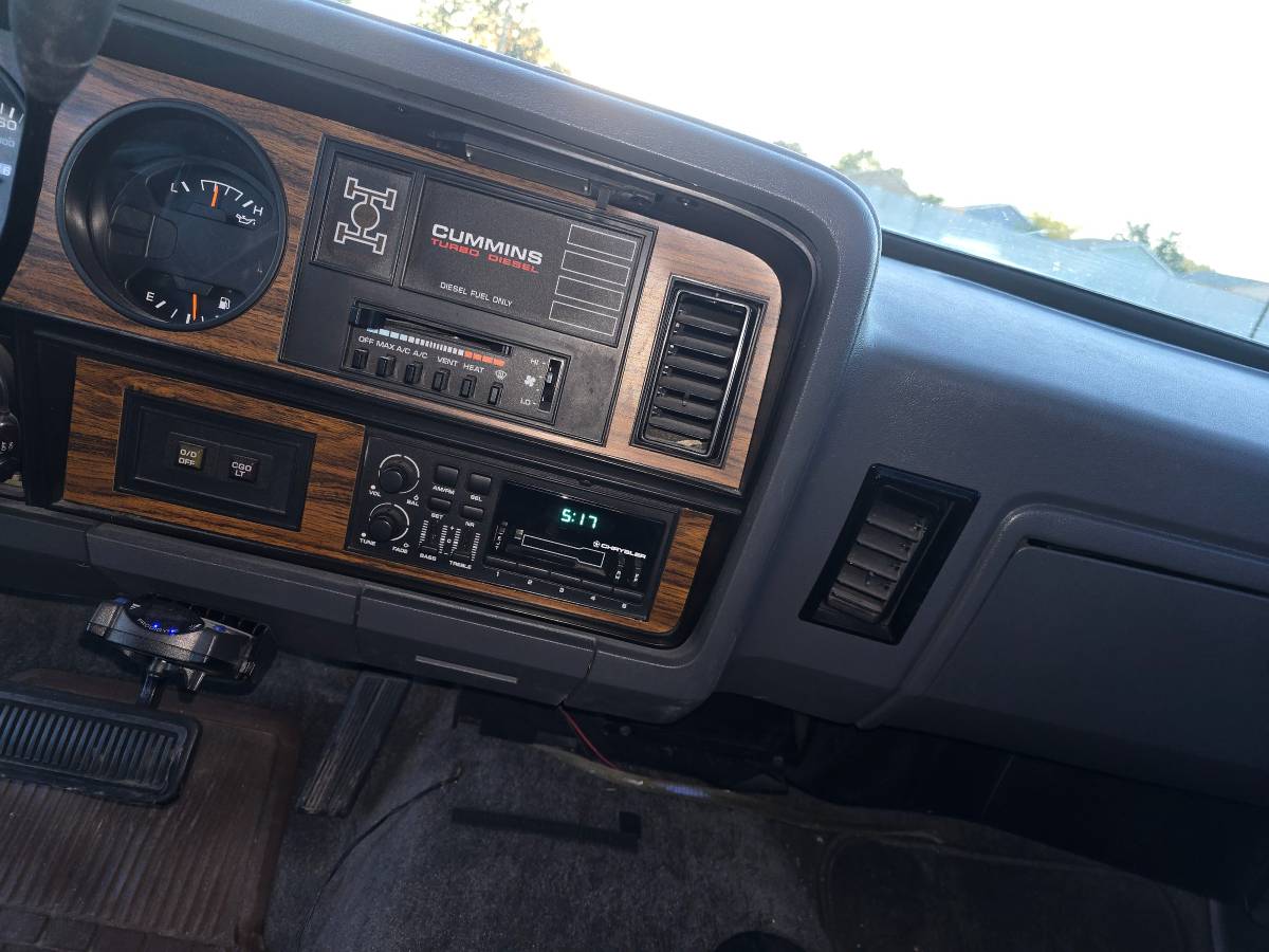 Dodge-w250-diesel-1993-blue-21