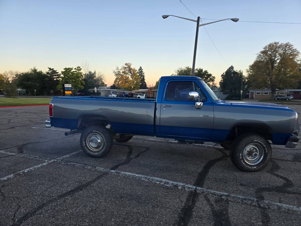 Dodge-w250-diesel-1993-blue-7