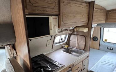 Dodge-xplorer-rv-camper-van-1987-8