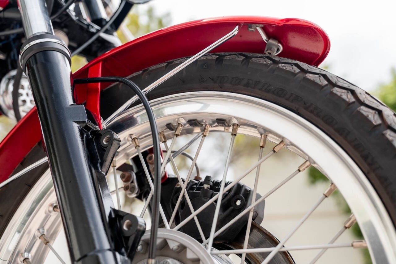 Ducati-750GT-1972-Motorcycles-Scooters-13