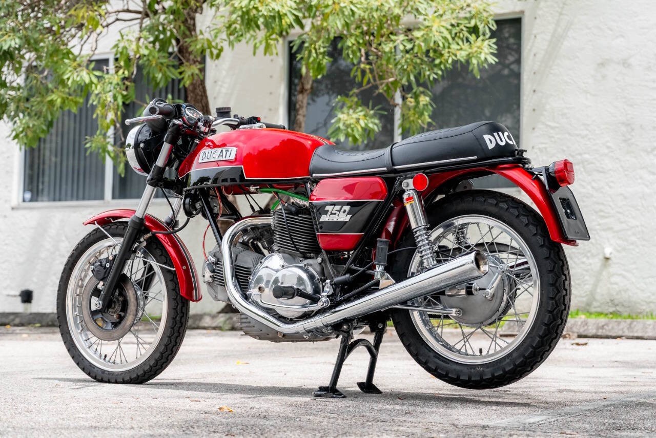Ducati-750GT-1972-Motorcycles-Scooters-2
