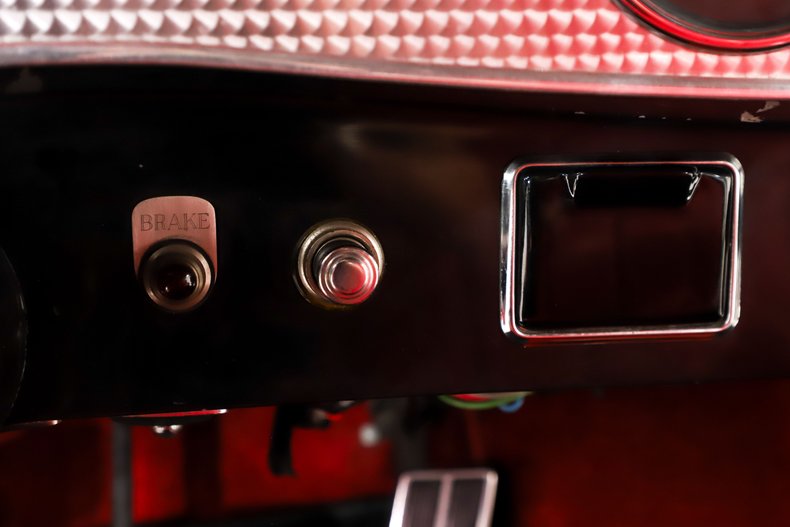 Duesenberg-Ii-1982-Black-Dark-Red-11