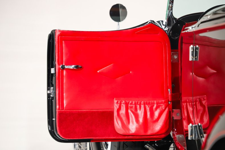 Duesenberg-Ii-1982-Black-Dark-Red-15