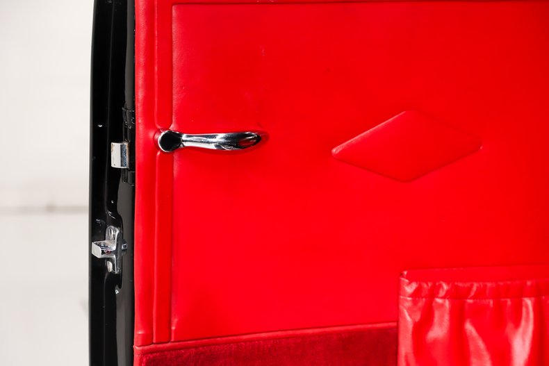 Duesenberg-Ii-1982-Black-Dark-Red-16