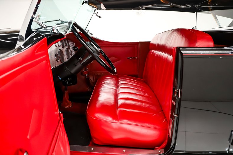 Duesenberg-Ii-1982-Black-Dark-Red-32