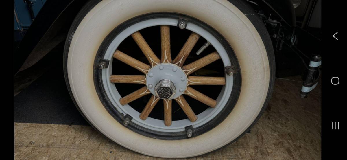 Essex-super-6-1927-3