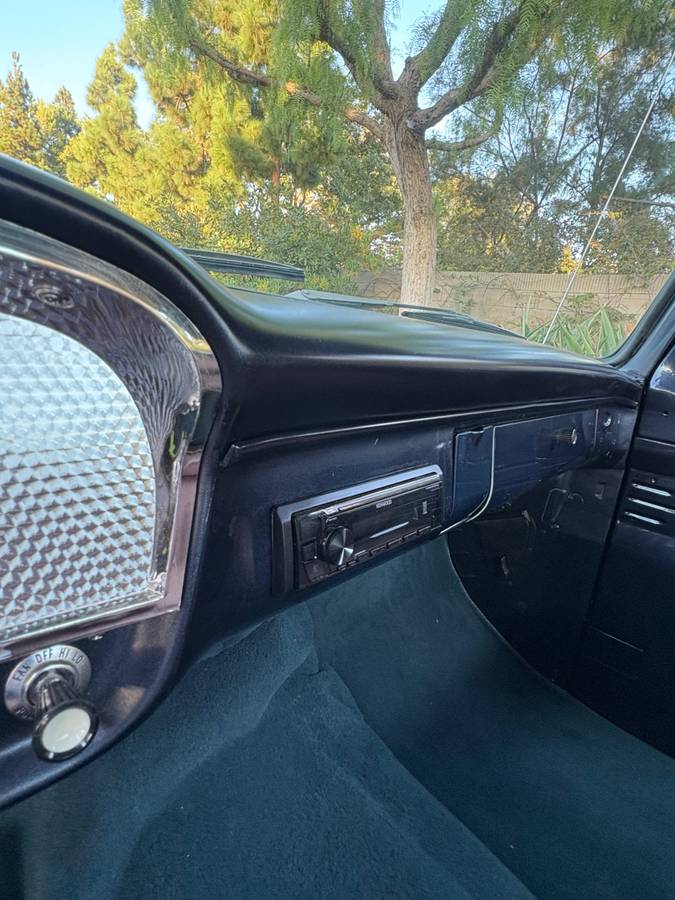 F250-camper-special-1966-blue-5