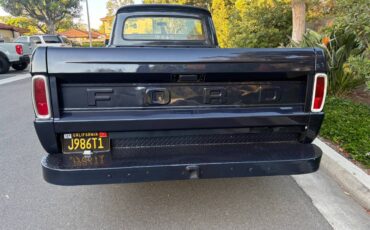 F250-camper-special-1966-blue-7