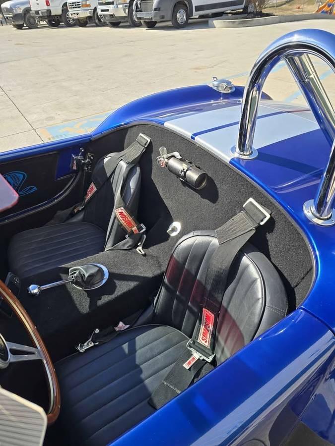 Factory-five-ac-cobra-1965-blue-6