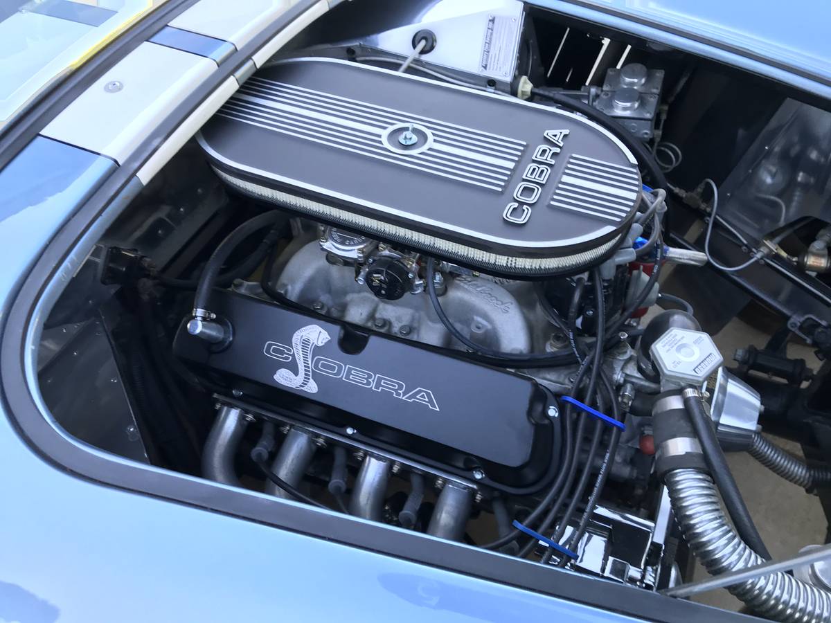 Factory-five-mk3-cobra-1965-blue-3