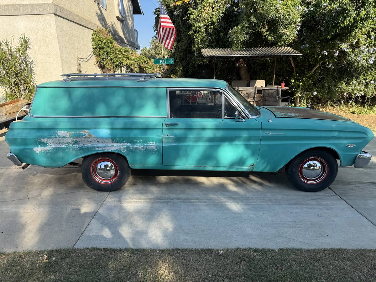 Falcon-sedan-delivery-1964-green-1