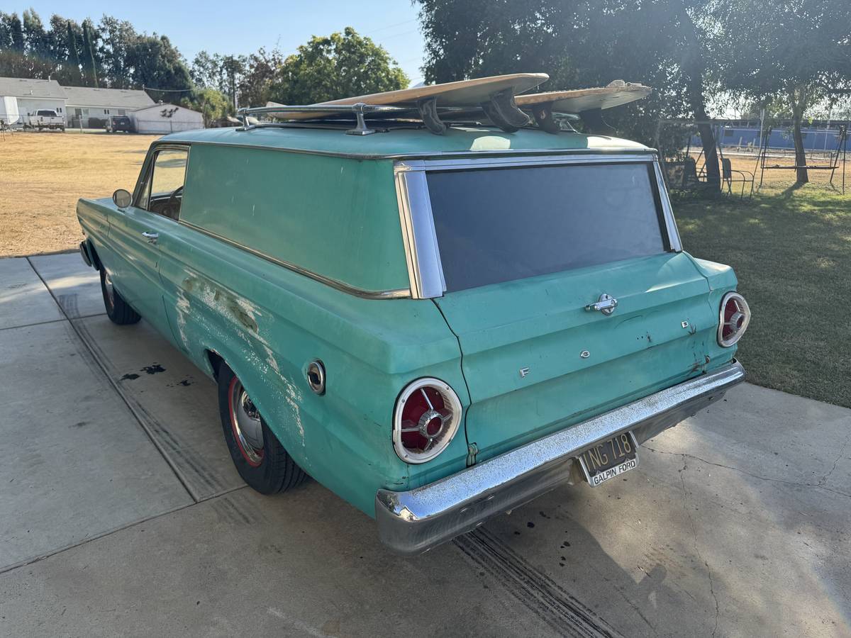 Falcon-sedan-delivery-1964-green-2
