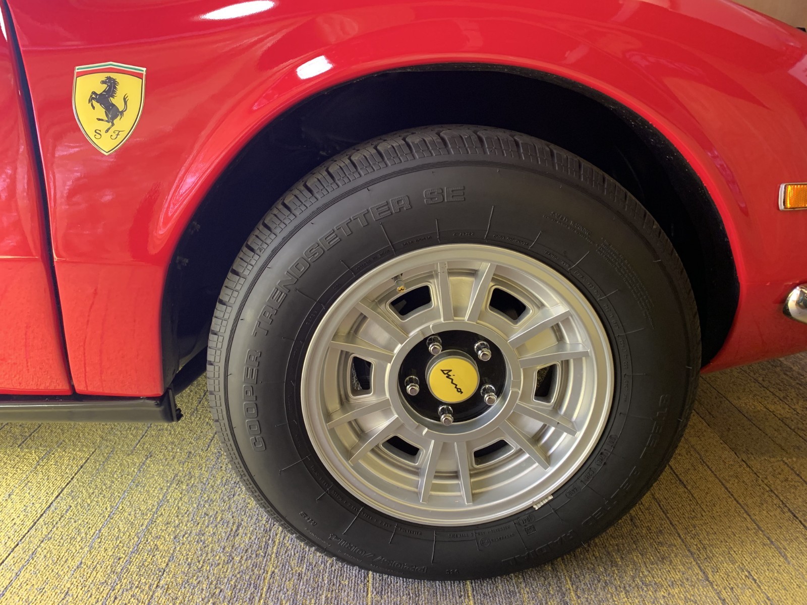 Ferrari-246-GTS-Dino-replica-1973-Coupe-8