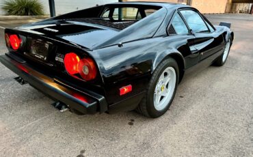 Ferrari-308-1980-Coupe-2
