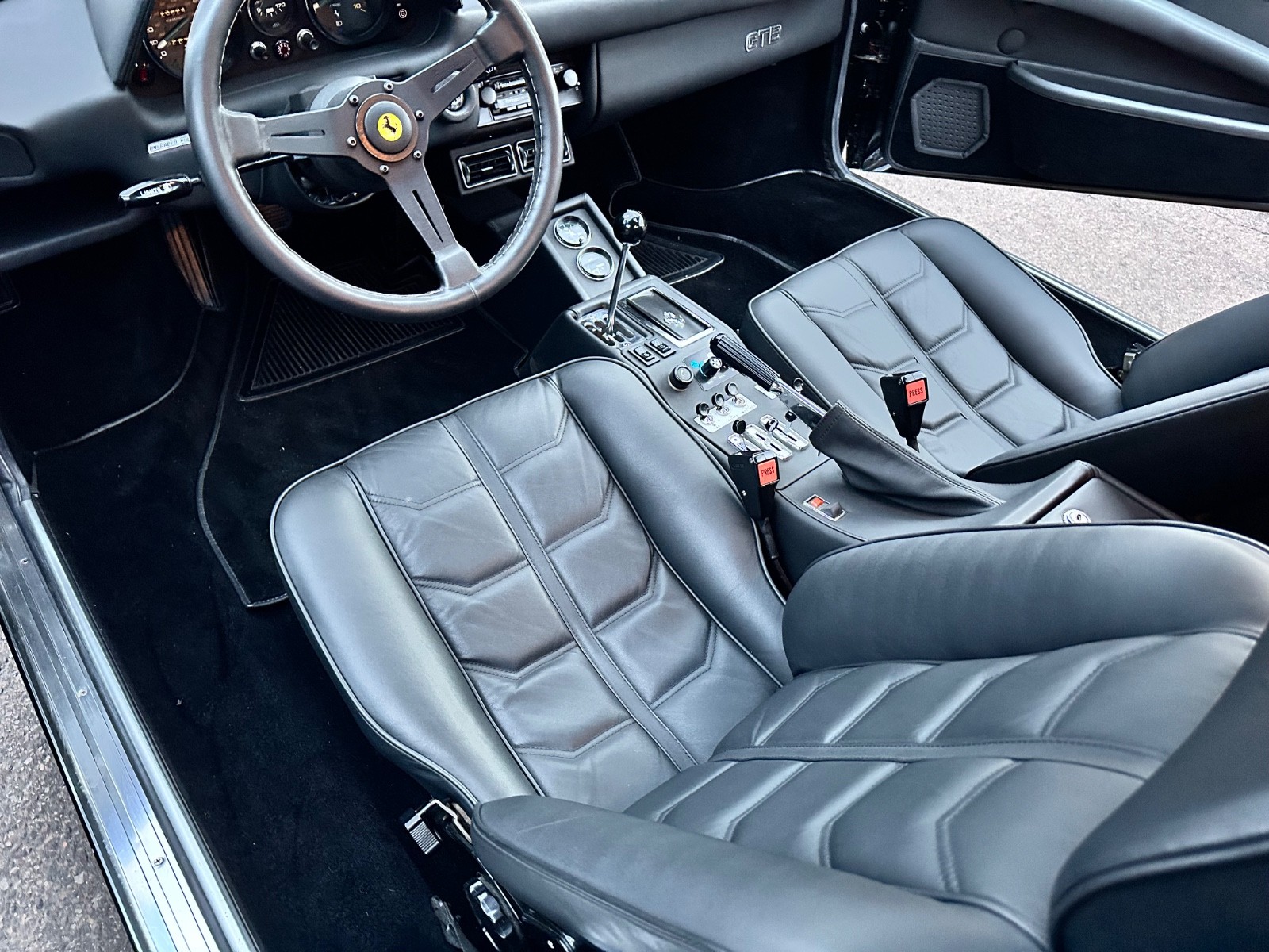 Ferrari-308-1980-Coupe-28