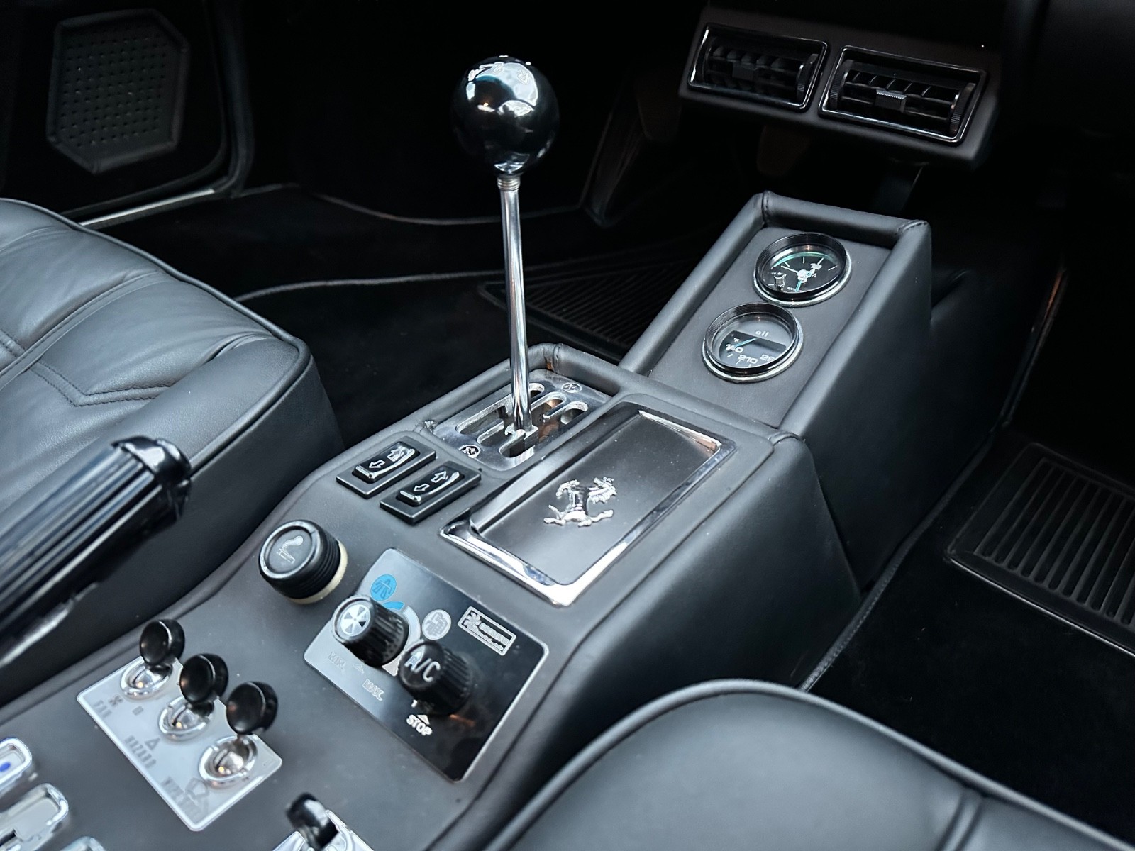 Ferrari-308-1980-Coupe-34