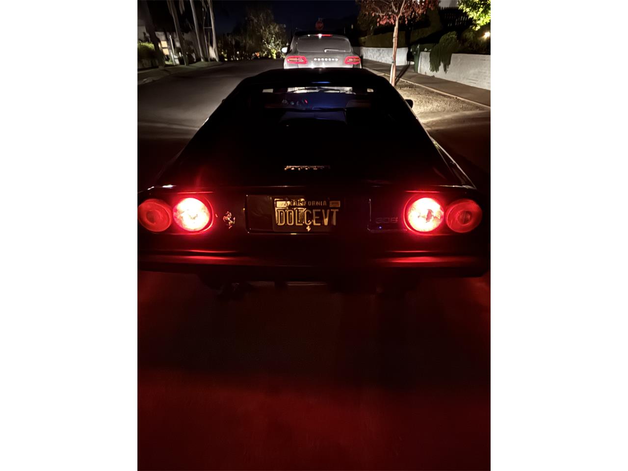 Ferrari-308-gts-1984-Black-Tan-3