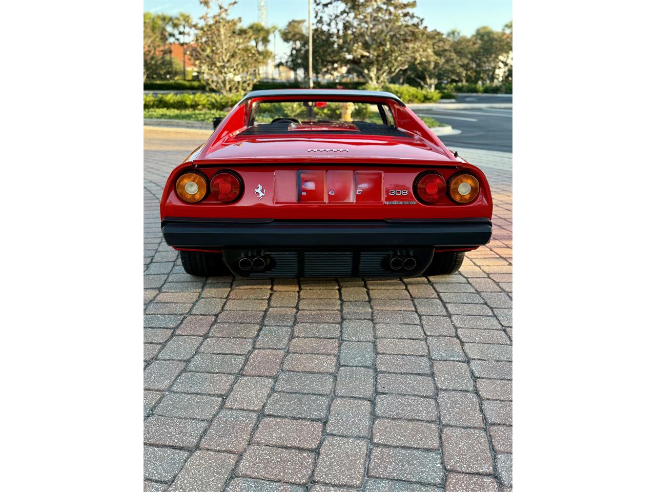 Ferrari-308-gts-1984-Red-Black-12