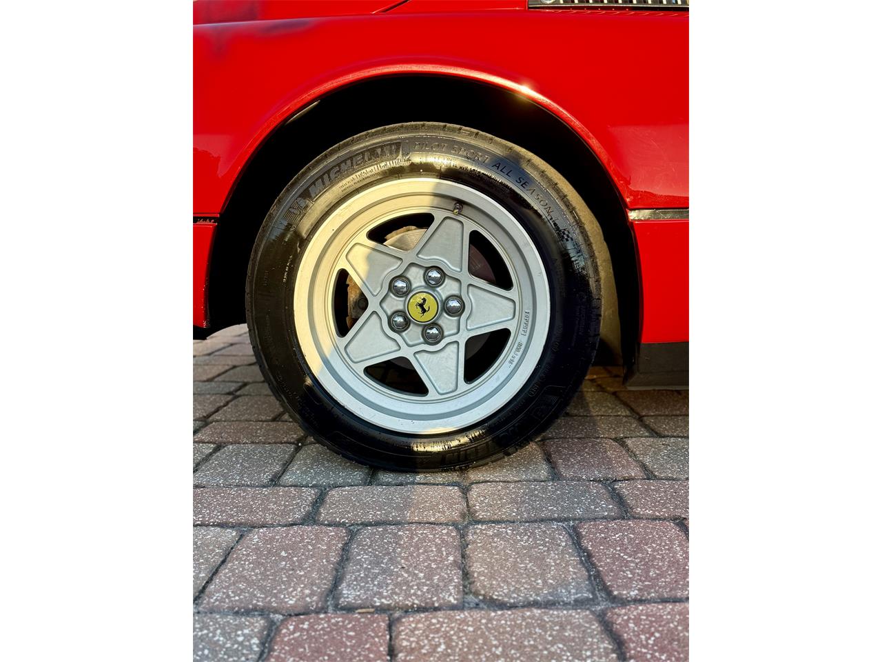 Ferrari-308-gts-1984-Red-Black-5