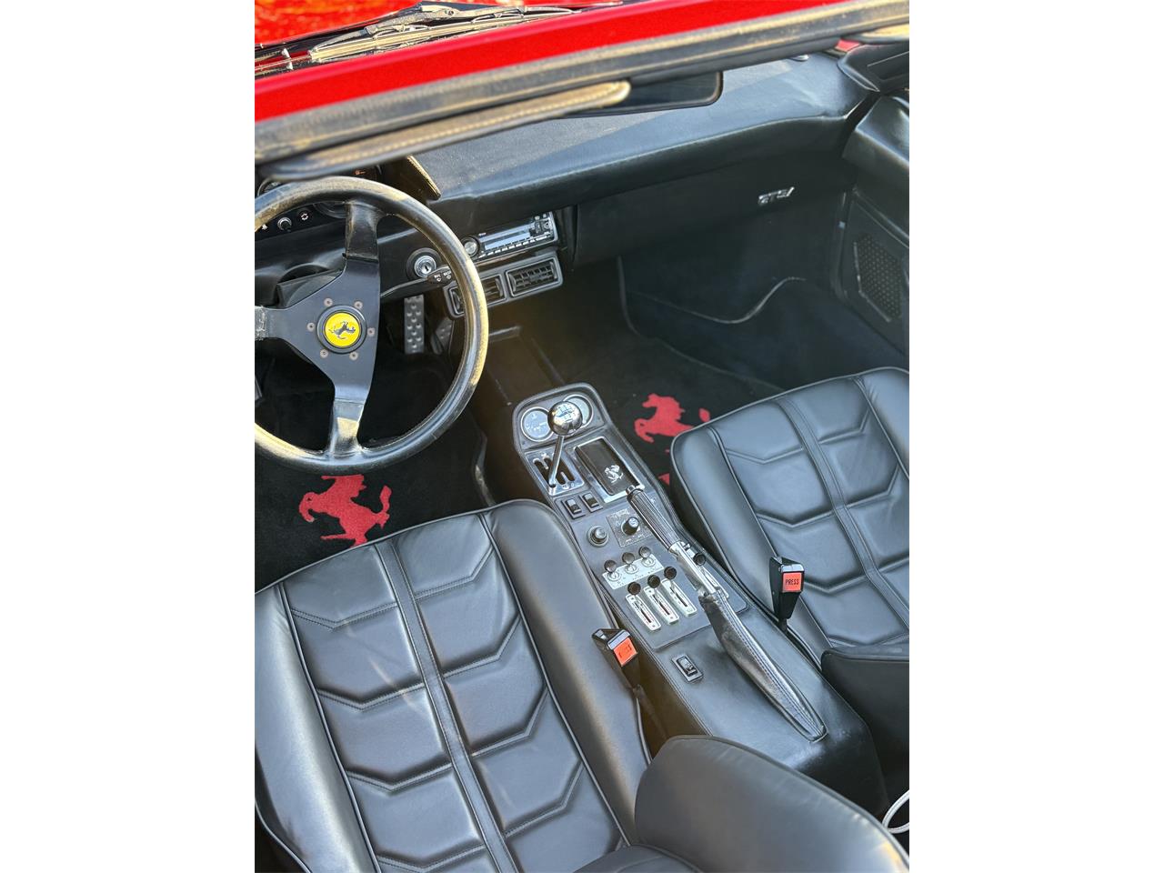 Ferrari-308-gts-1984-Red-Black-6