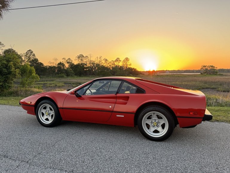 Ferrari-308gtb-1979-Red-Black