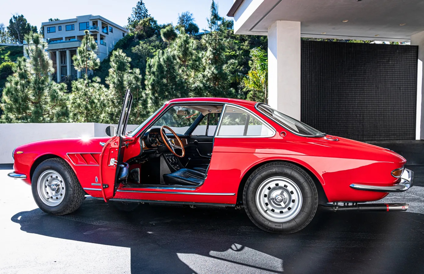 Ferrari-330gtc-1967-Rosso-Corsa-Black-15