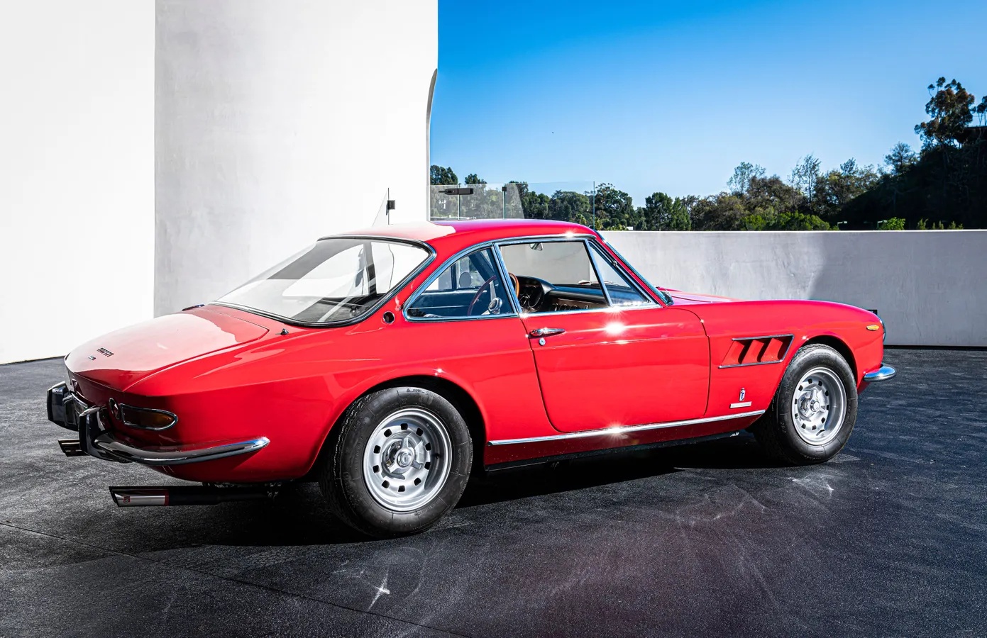 Ferrari-330gtc-1967-Rosso-Corsa-Black-2