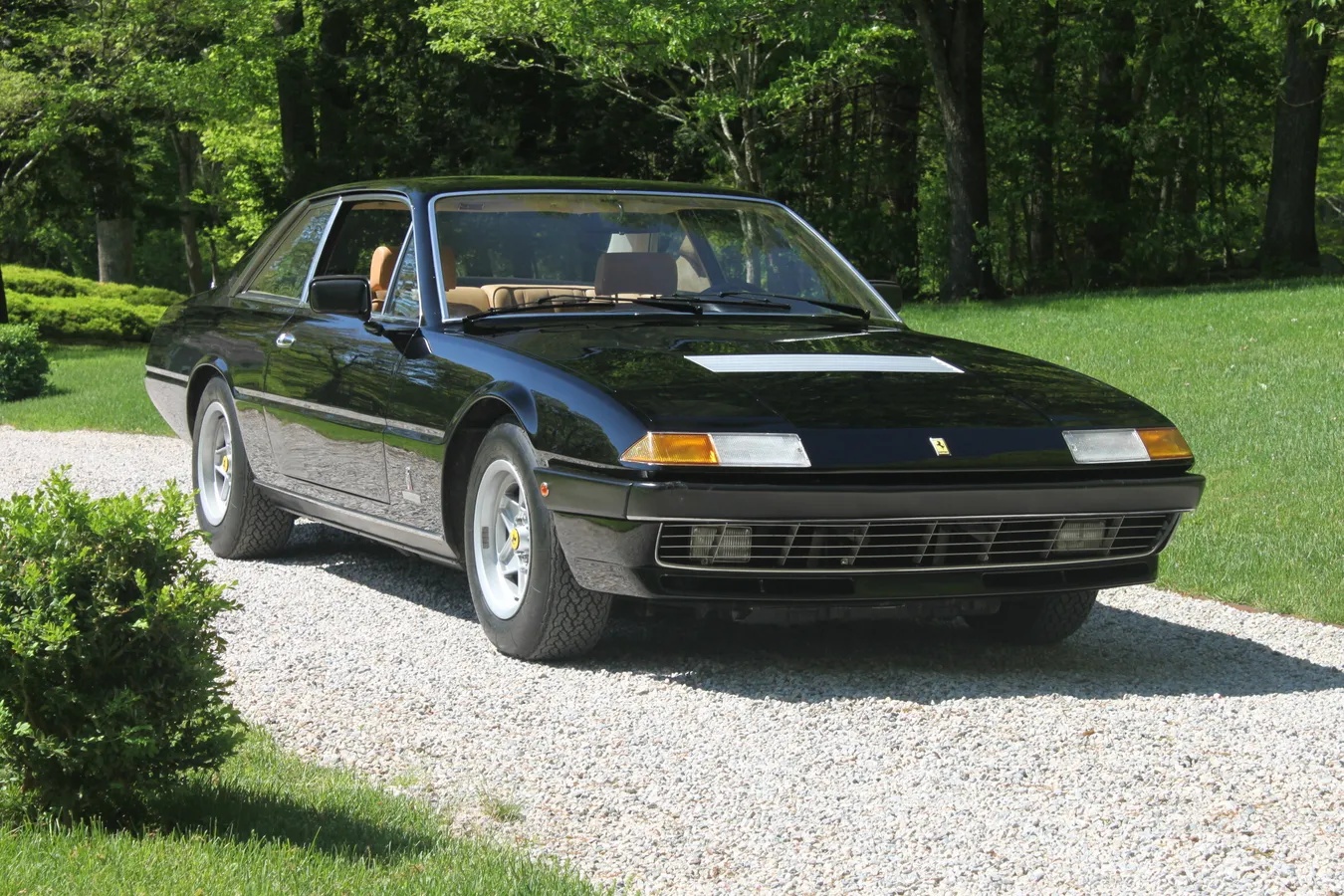 Ferrari-400gt-1977-1