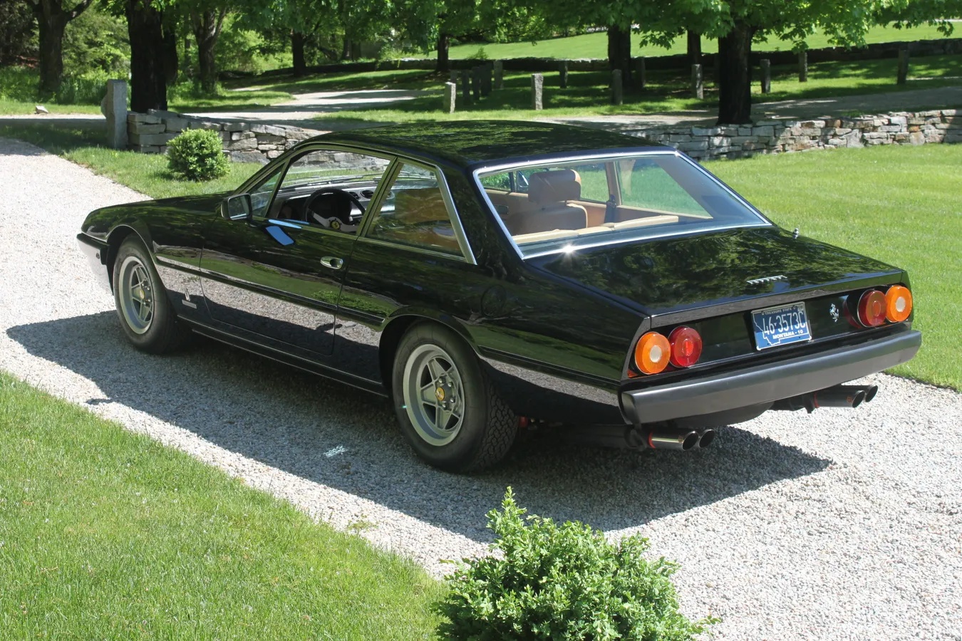 Ferrari-400gt-1977-11