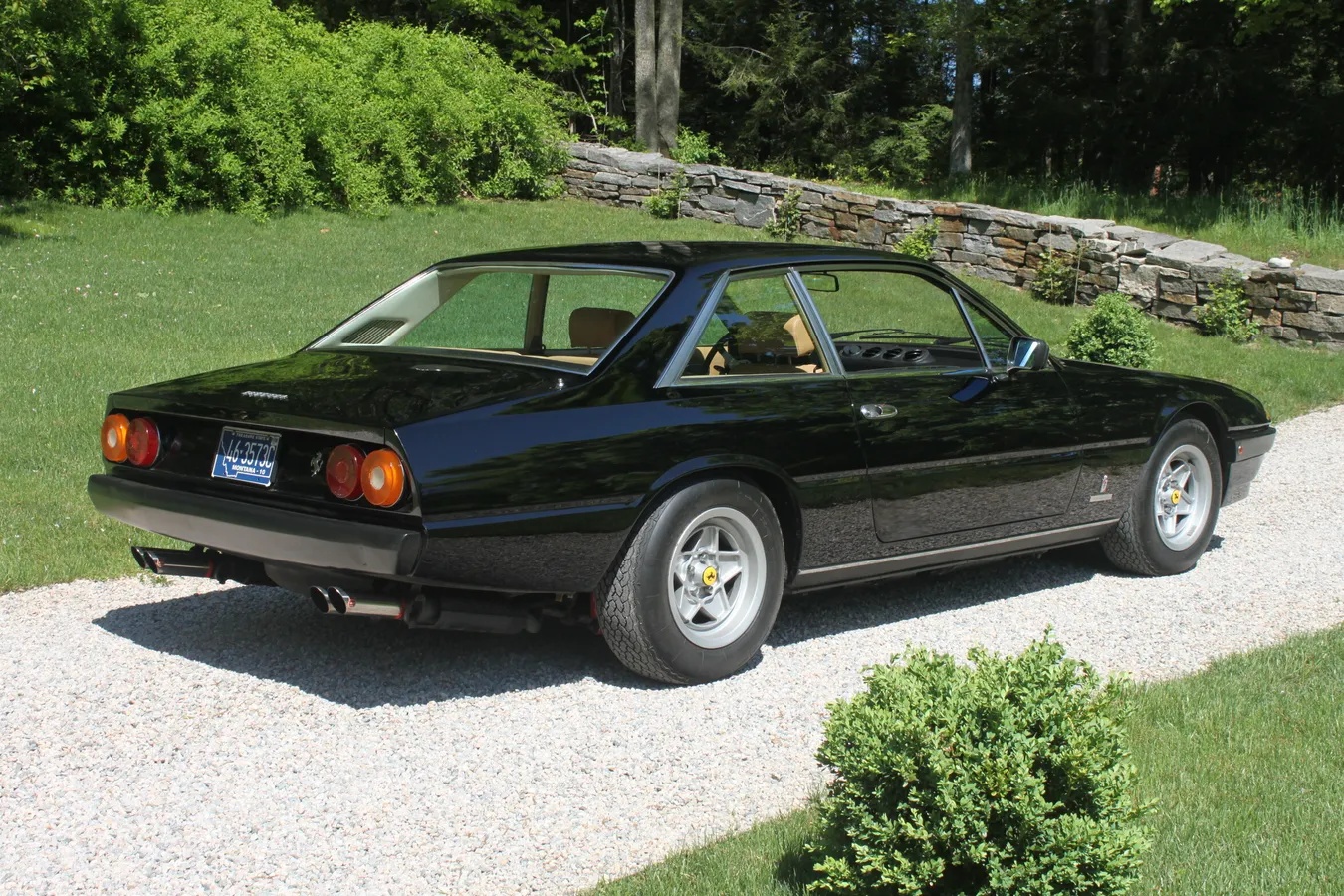 Ferrari-400gt-1977-7